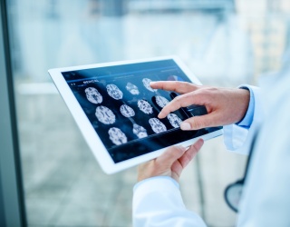 Smart Reporting to Acquire Fluency for Imaging